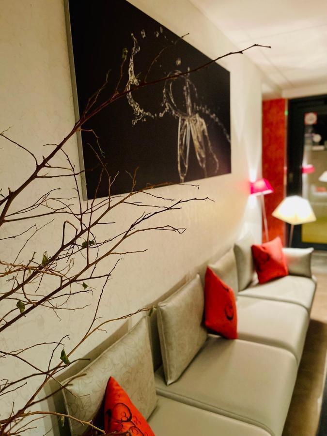 Au Coeur Des Bulles Hotel Loches-sur-Ource Buitenkant foto